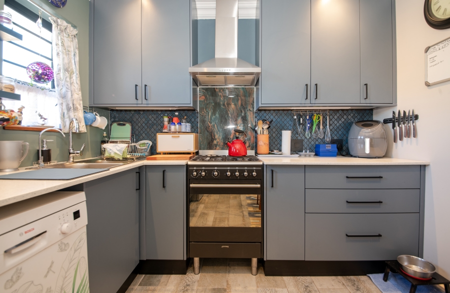 2 Bedroom Property for Sale in Pringle Bay Western Cape